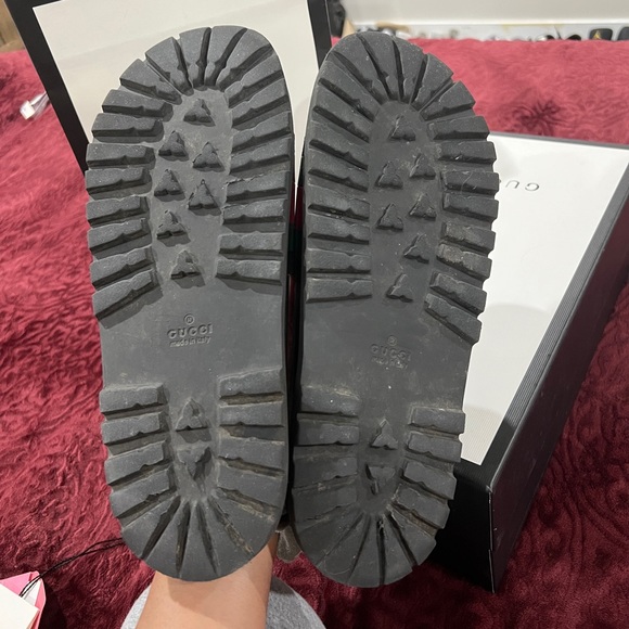 Men’s Gucci slides - Picture 6 of 8